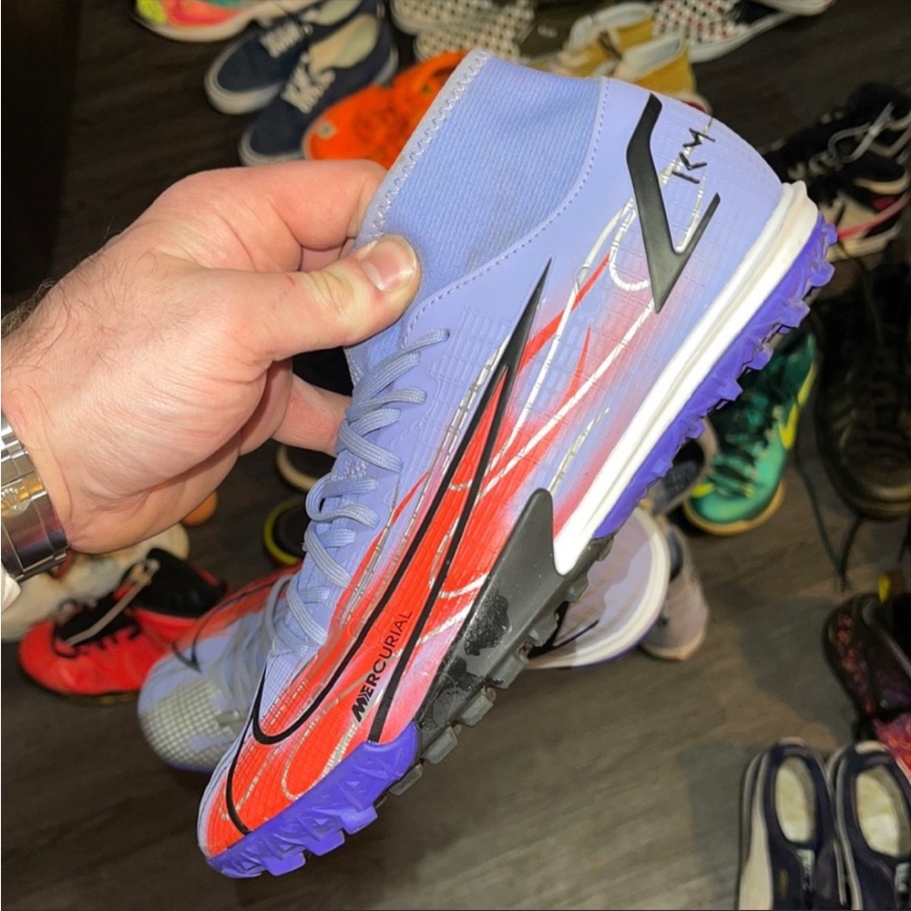 Cleats 7.5 size